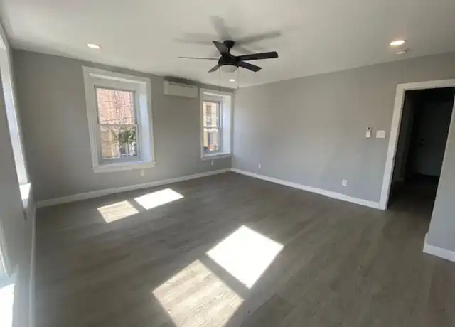 Property at Umbria Street 4663 - 4663 Umbria St, Philadelphia, PA, 19127, 2 beds, 1 bath, [object Object]