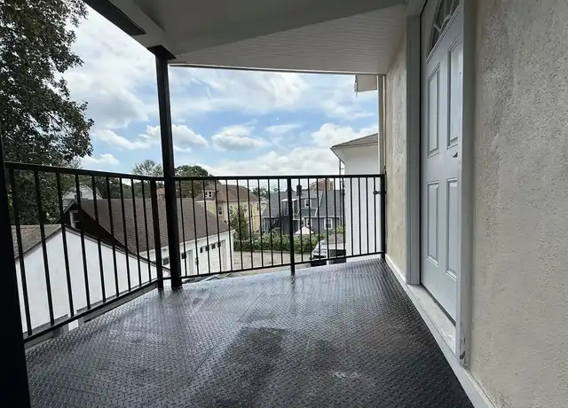 Property at 423 Halstead Ave Unit 2, Mamaroneck, NY, 10543, 3 beds, 1 bath, [object Object]