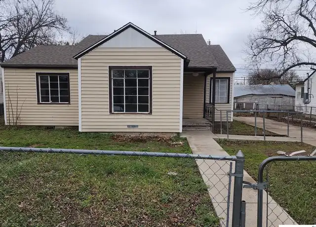 Property at 1311 S 3rd St, Temple, TX, 76504, 3 beds, 2 baths, [object Object]