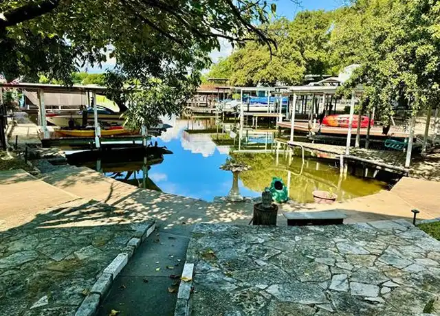 Property at 609 Brazos Harbor Cir, Granbury, TX, 76048, 1 bed, 1 bath, [object Object]