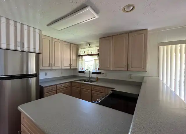 Property at 94-1186 Hoomakoa St Unit 1186, Waipahu, HI, 96797, 4 beds, 2 baths, [object Object]