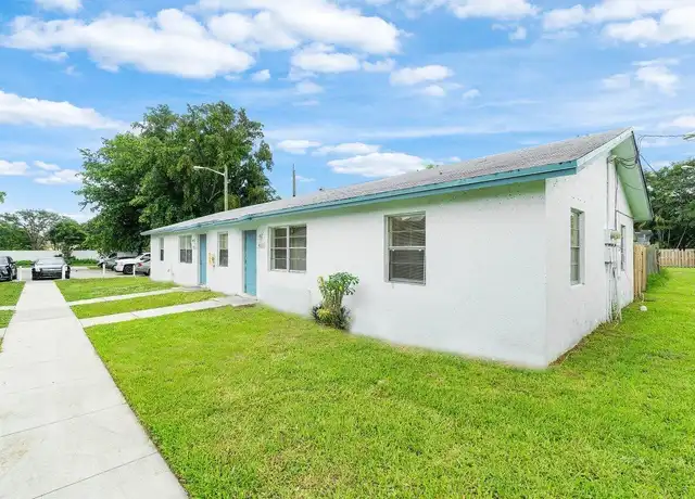 Property at 4887 Gulfstream Rd, Lake Worth Beach, FL, 33461, 3 beds, 1 bath, [object Object]