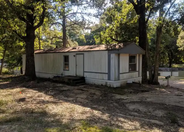 Property at 2 Easy St, Natchez, MS, 39120, 2 beds, 1 bath, [object Object]