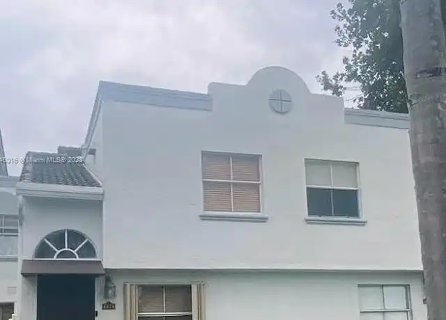 Property at 4674 NW 97th Pl, Doral, FL, 33178, 2 beds, 2 baths, [object Object]