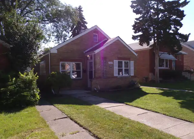 Property at 2327 Northgate Ave, Riverside, IL, 60546, 2 beds, 1 bath, [object Object]