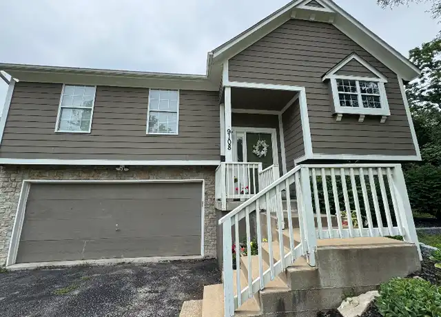 Property at 9108 Oak St, Kansas City, MO, 64114, 3 beds, 2 baths, [object Object]