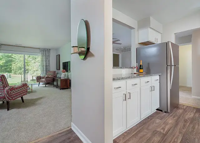 Photo of 30545 Crest Frst, Farmington Hills, MI 48331