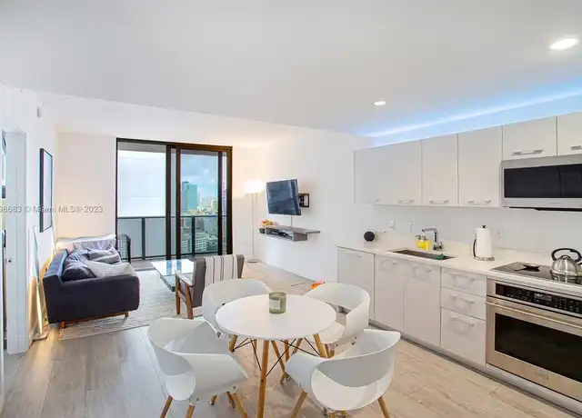 Property at 55 SW 9th St #3210, Miami, FL, 33130, 1 bed, 2 baths, [object Object]