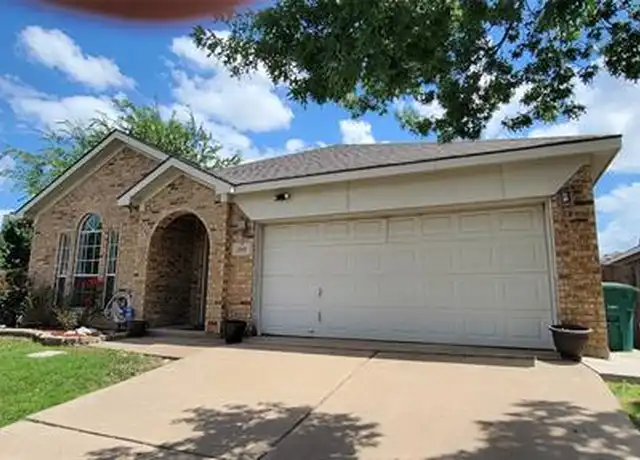 Property at 3540 Silverado Trl, Roanoke, TX, 76262, 4 beds, 2 baths, [object Object]