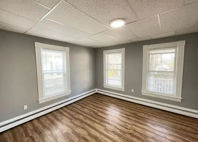 Property at 7 Broadway Unit 1, Suncook, NH, 03275, 2 beds, 1 bath, [object Object]