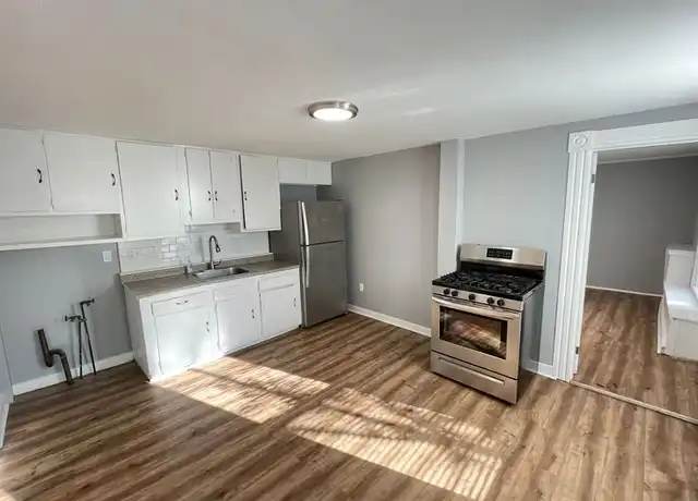 Property at 7 Broadway Unit 1, Suncook, NH, 03275, 2 beds, 1 bath, [object Object]
