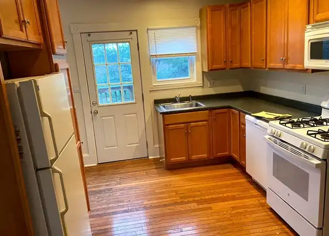 Property at 192 Pleasant St Unit 2, Norwood, MA, 02062, 2 beds, 1 bath, [object Object]