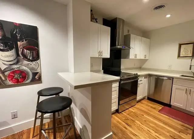 Property at 909 Silber Rd Unit 56J, Houston, TX, 77024, 1 bed, 1 bath, [object Object]