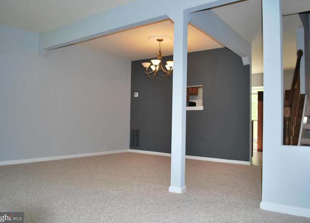 Photo of 5735 Burke Towne Ct, Burke, VA 22015