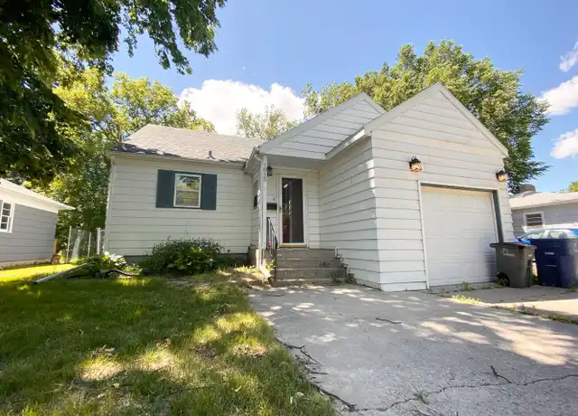 Property at 1015 9th St S, Moorhead, MN, 56560, 4 beds, 1 bath, [object Object]
