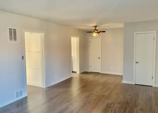 Property at 4116 Somerset Dr Unit 18 1, Los Angeles, CA, 90008, 1 bed, 1 bath, [object Object]
