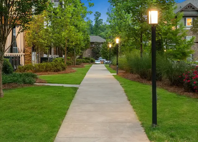 Photo of 5310 Falls Dr, Cumming, GA 30028