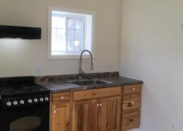 Property at 993 Vermont 15 Unit 3, Johnson, VT, 05656, 1 bed, 1 bath, [object Object]