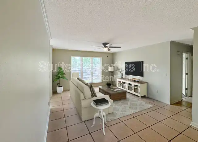 Property at 3450 Cloverdale Rd Unit 22, Florence, AL, 35633, 2 beds, 2 baths, [object Object]