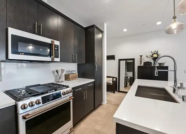 Property at 3271 Vestra Way, Carlsbad, CA, 92010, 3 beds, 2.5 baths, [object Object]