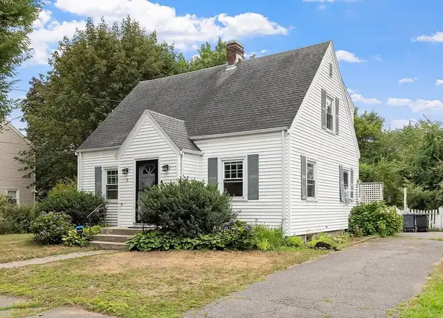 Property at 9 Pearl St Unit 1, Beverly, MA, 01915, 2 beds, 1 bath, [object Object]