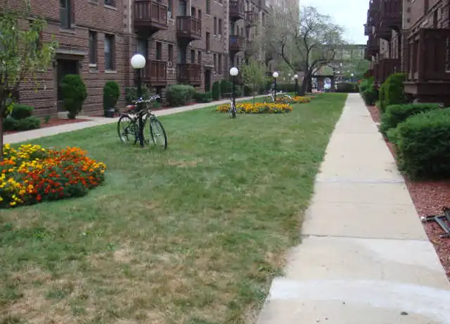 Property at 3038 N Halsted St, Chicago, IL, 60657, 2 beds, 1 bath, [object Object]