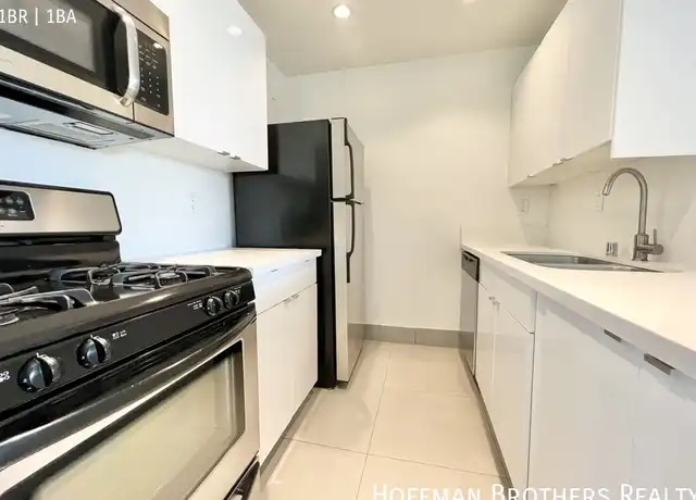 Property at 8813 Burton Way Unit 215, Los Angeles, CA, 90048, 1 bed, 1 bath, [object Object]