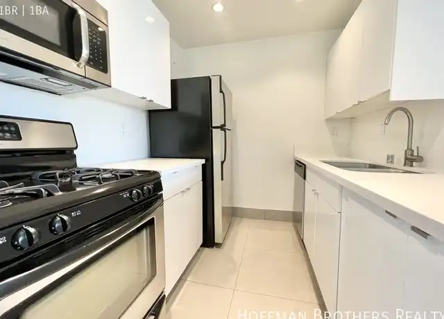 Property at 8813 Burton Way Unit 215, Los Angeles, CA, 90048, 1 bed, 1 bath, [object Object]