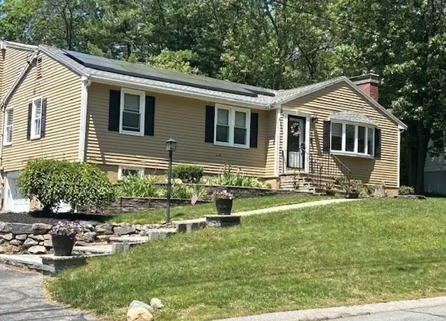 Property at 3 Upland Rd Unit 3, Burlington, MA, 01803, 3 beds, 2 baths, [object Object]