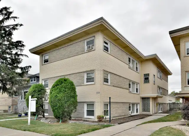 Property at 2334 N 72nd Ct Unit 1W, Elmwood Park, IL, 60707, 2 beds, 1 bath, [object Object]