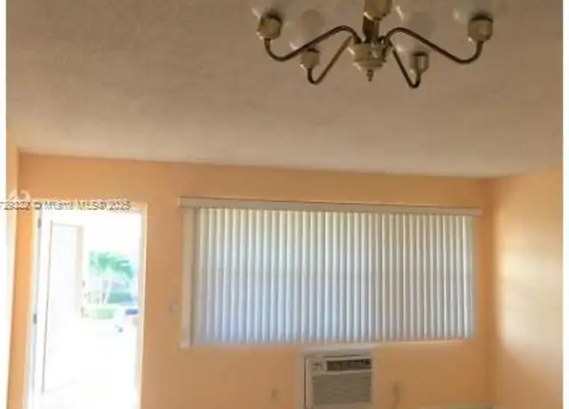 Property at 125 Canterbury E Unit 125, West Palm Beach, FL, 33417, 1 bed, 1 bath, [object Object]