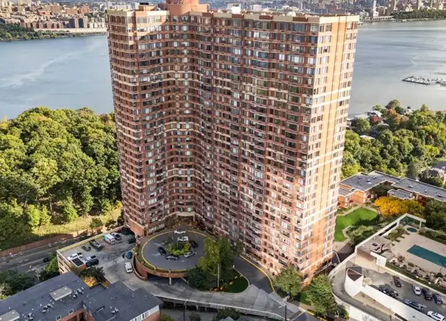 Property at 100 Old Palisade Rd #3208, Fort Lee, NJ, 07024, 2 beds, 2.5 baths, [object Object]