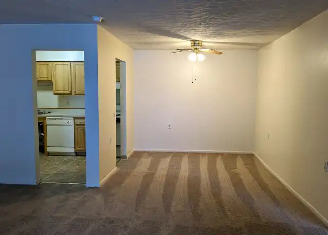 Property at 98 Woodstock Gdns Unit 98, Batavia, NY, 14020, 1 bed, 1 bath, [object Object]
