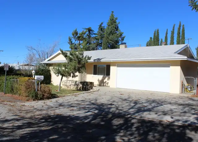 Property at 34858 Iris Ln Unit 34858, Yucaipa, CA, 92399, 3 beds, 1.5 baths, [object Object]