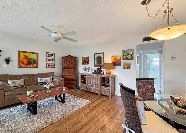 Property at 5300 Washington St Unit O224, Hollywood, FL, 33021, 1 bed, 1 bath, [object Object]