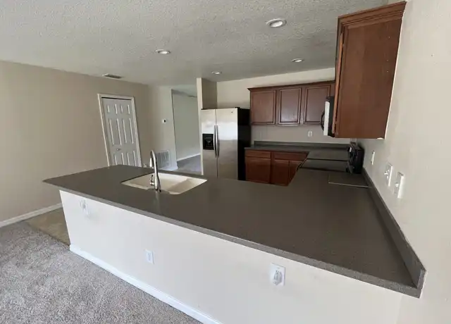 Property at 31128 Mandolin Cay Ave, Wesley Chapel, FL, 33543, 4 beds, 2 baths, [object Object]