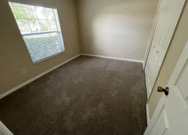 Property at 31128 Mandolin Cay Ave, Wesley Chapel, FL, 33543, 4 beds, 2 baths, [object Object]