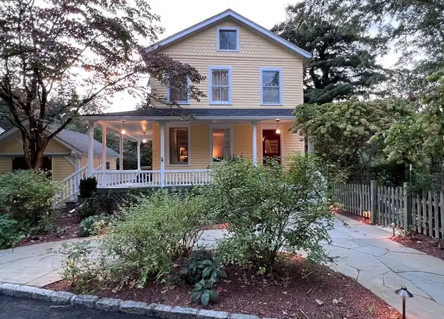 Property at 1975 Mill Plain Rd, Fairfield, CT, 06824, 3 beds, 2 baths, [object Object]