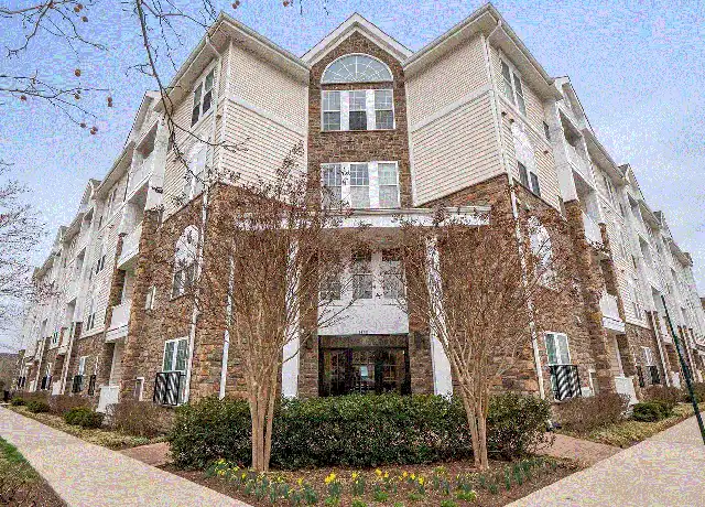 Property at 24701 Byrne Meadow Sq #211, Aldie, VA, 20105, 2 beds, 2 baths, [object Object]