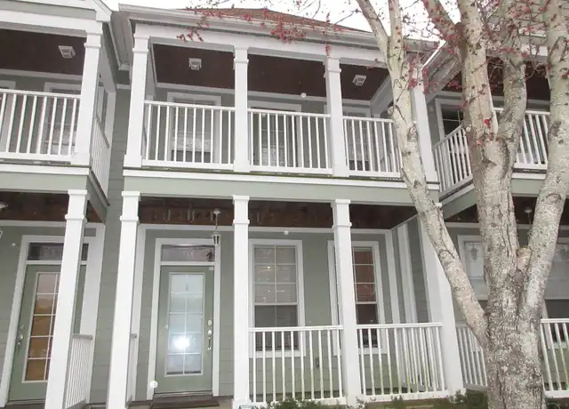 Property at 1020 N Hayne St #3, Pensacola, FL, 32501, 3 beds, 2.5 baths, [object Object]