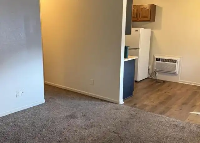 Property at 404 W Jackson St Unit 4, Warsaw, MO, 65355, 1 bed, 1 bath, [object Object]