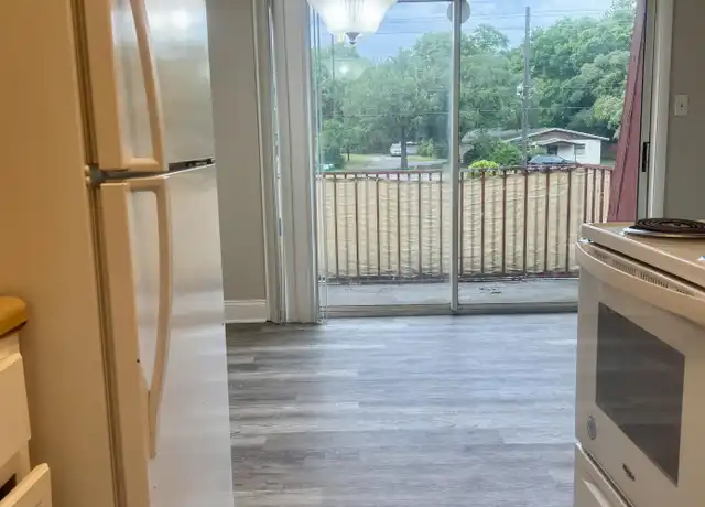 Property at 210 Pelham Rd Unit 204A, Fort Walton Beach, FL, 32547, 2 beds, 1 bath, [object Object]