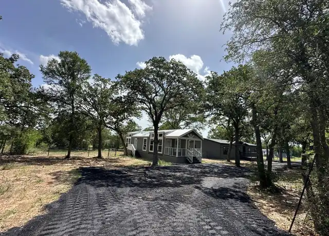 Property at 100 Tuck St Unit B, Cedar Creek, TX, 78612, 1 bed, 1 bath, [object Object]