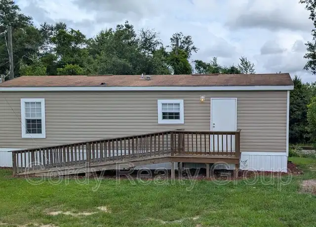 Property at 6948 Illinois St, Grand Ridge, FL, 32442, 1 bed, 1 bath, [object Object]
