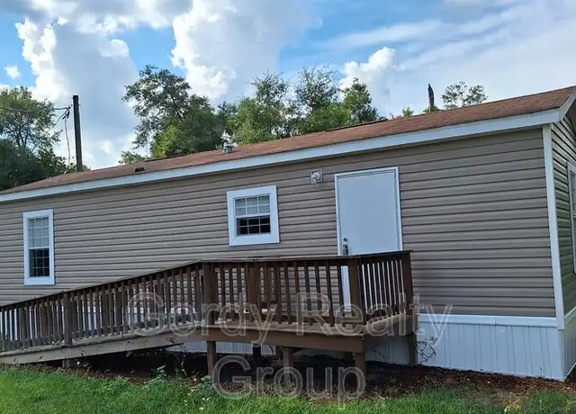 Property at 6948 Illinois St, Grand Ridge, FL, 32442, 1 bed, 1 bath, [object Object]