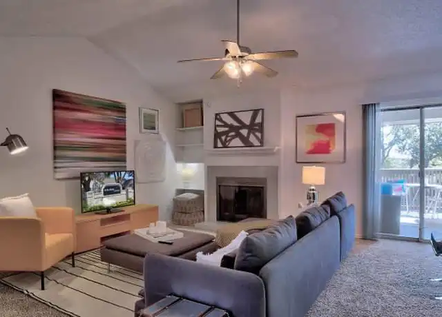 Property at 1130 Bear Creek Pkwy Unit 1015, Euless, TX, 76039, 1 bed, 1 bath, [object Object]