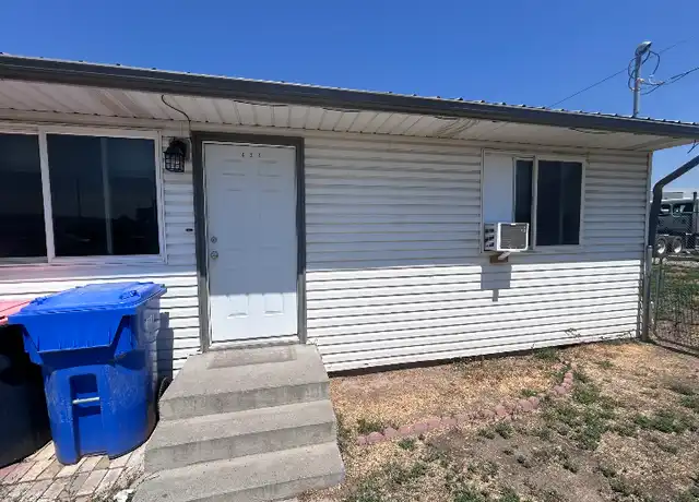 Property at 424 Wakefield St, Twin Falls, ID, 83301, 2 beds, 1 bath, [object Object]