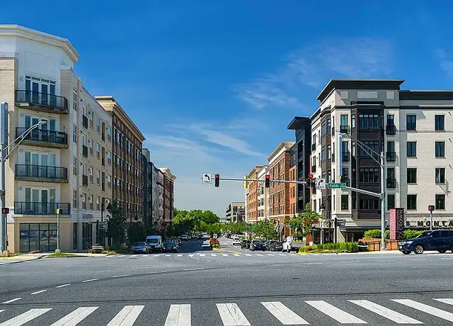Photo of 333 Ellington Blvd, Gaithersburg, MD 20878