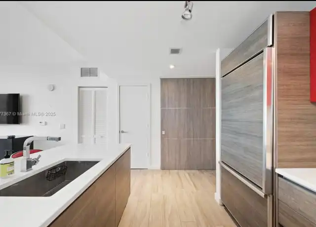Property at 1100 S Miami Ave #3102, Miami, FL, 33130, 2 beds, 1 bath, [object Object]