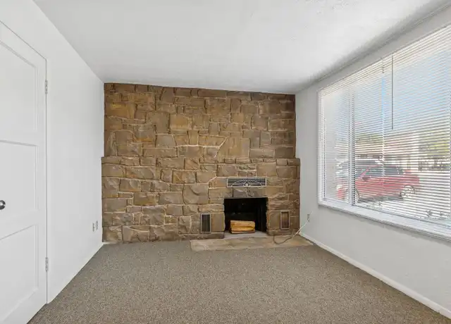 Property at 125 W Saint George Blvd Unit 2, St. George, UT, 84770, 1 bed, 1 bath, [object Object]